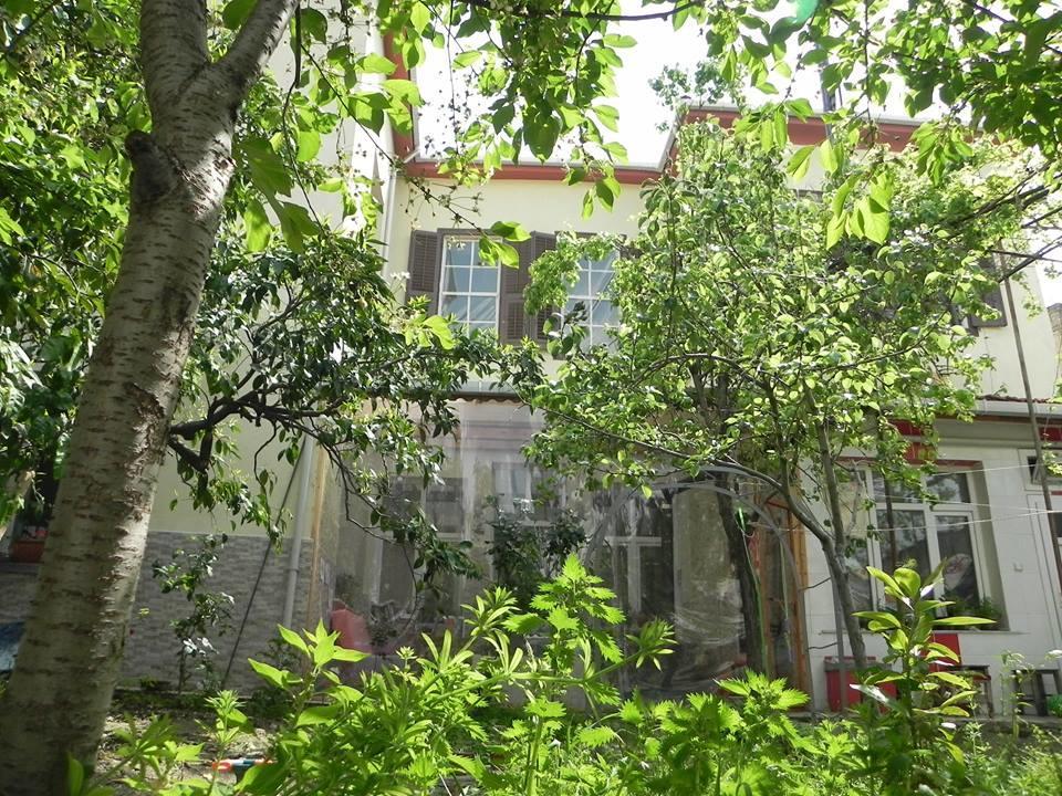 Lotus Garden Hostel Izmir Eksteriør billede